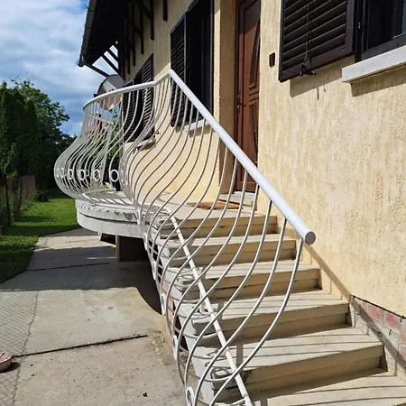 Oase Balatonszárszó